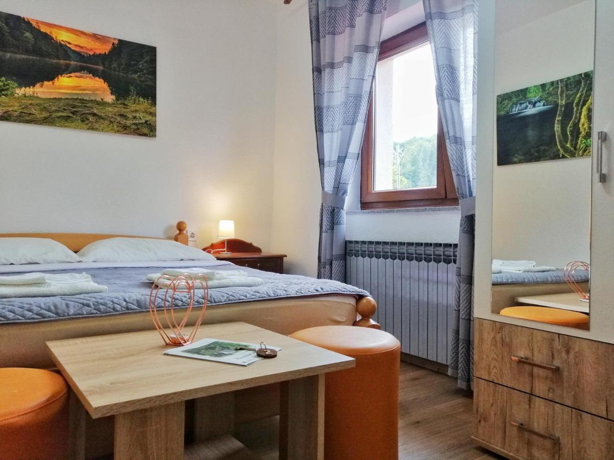 Guest House Koncar Plitvička Jezera Buitenkant foto